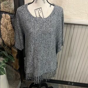 Relativity Black and White Knit Top
